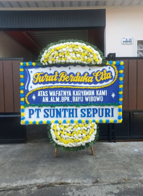 Papan Bunga Duka di Tarano