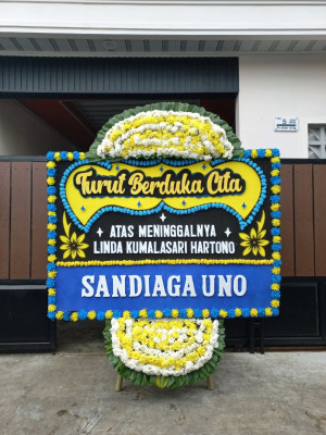 Papan Bunga Duka di Tarano